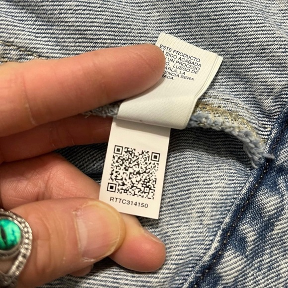 NWT Women’s  Size Large Tommy Hilfiger Hooded Cropped Denim Jacket - Picture 11 of 12